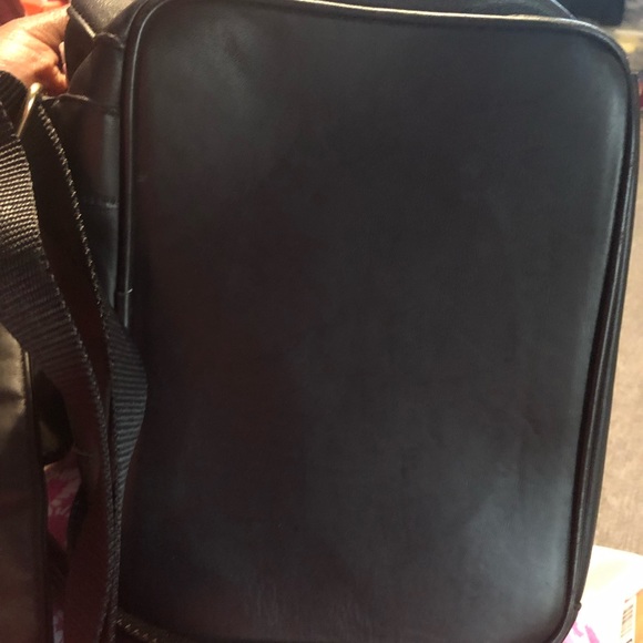 Black Coach backpack barely used - Picture 6 of 10